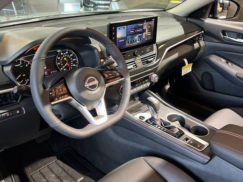 New 2026 Nissan Altima 2.5 SR w/ SR Premium Package AWD/4WD image 23