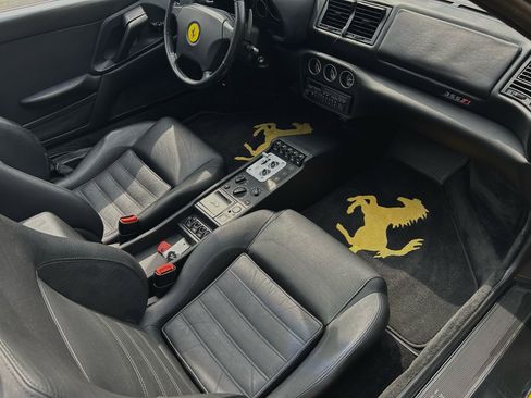 Used 1999 Ferrari F355 Spider image 23