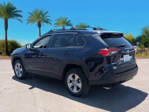 Used 2022 Toyota RAV4 XLE w/ Convenience Package image 3