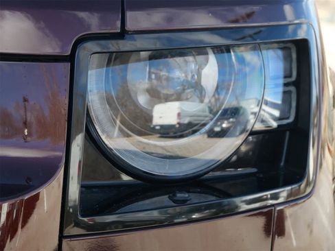 Used 2024 Land Rover Defender 130 X-Dynamic SE image 6