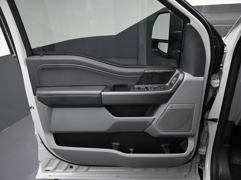 New 2026 Ford F250 XLT image 6