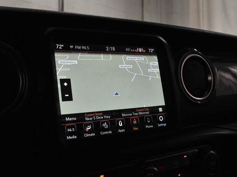 Used 2022 Jeep Wrangler Unlimited Sahara w/ LED Lighting Group image 16