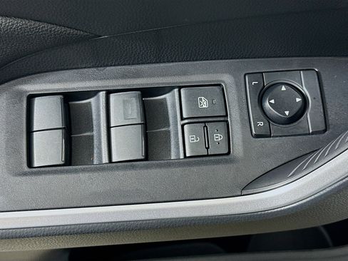 Used 2025 Toyota RAV4 LE image 15