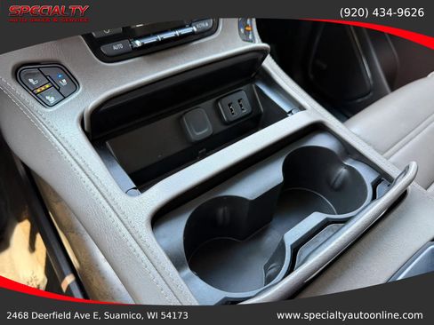 Used 2018 GMC Yukon Denali w/ Denali Ultimate Package AWD/4WD image 34