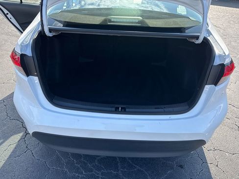 Used 2025 Toyota Corolla LE image 18