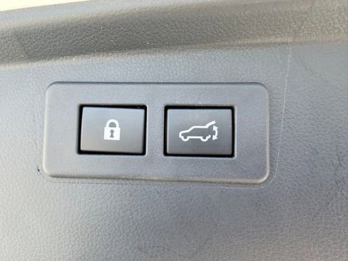 Used 2022 Subaru Outback Premium image 33