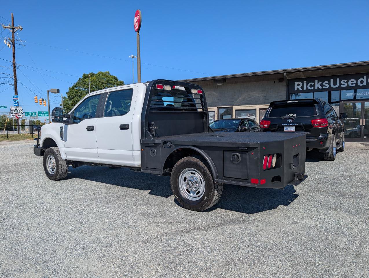 Used 2022 Ford F350 XL w/ Power Equipment Group AWD/4WD image 9