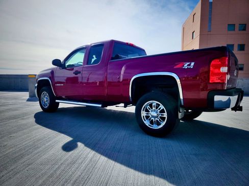 Used 2007 Chevrolet Silverado 2500 LT w/ Suspension Package, Off-Road AWD/4WD image 1