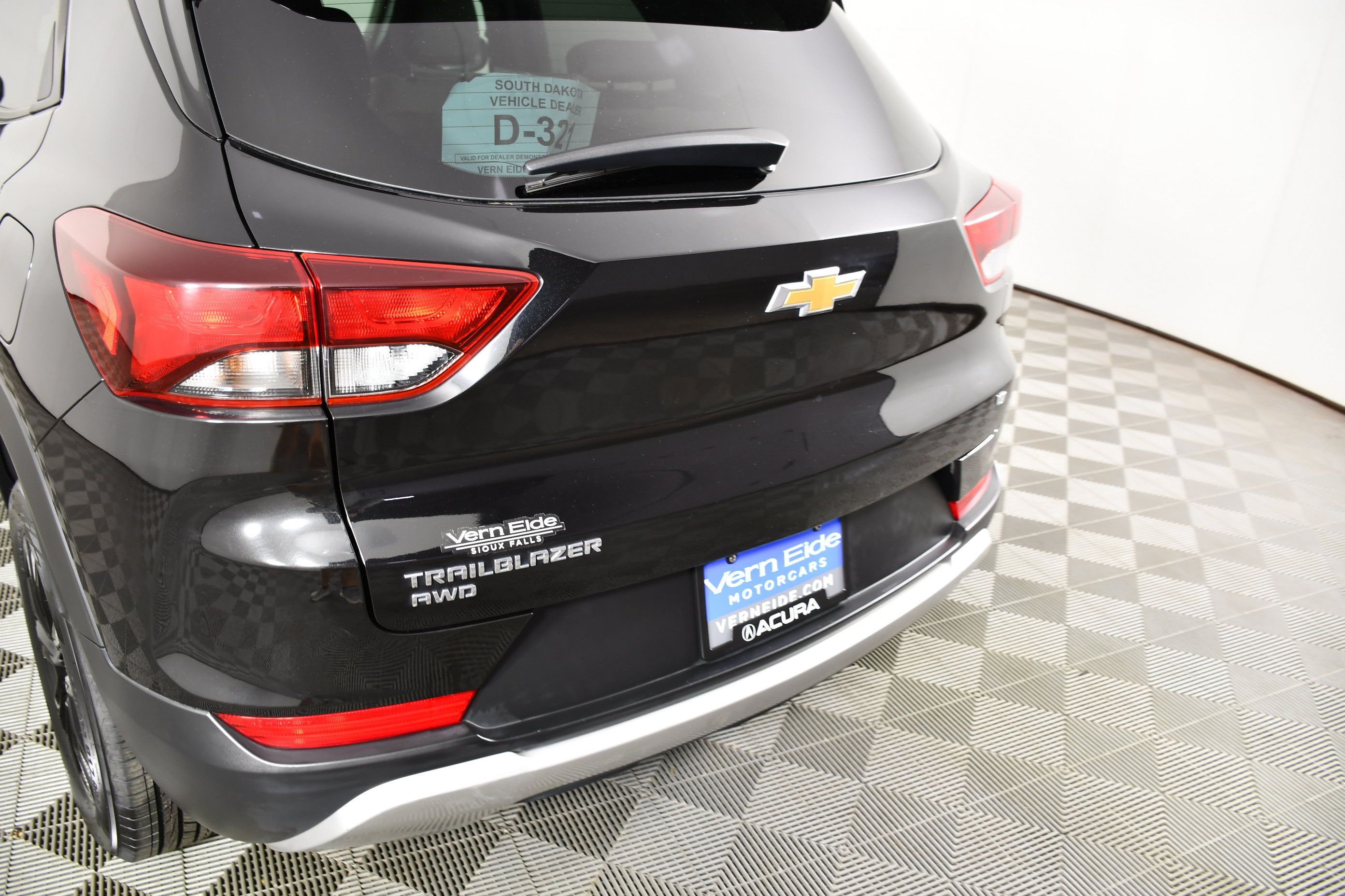 Used 2021 Chevrolet TrailBlazer LT AWD/4WD image 15
