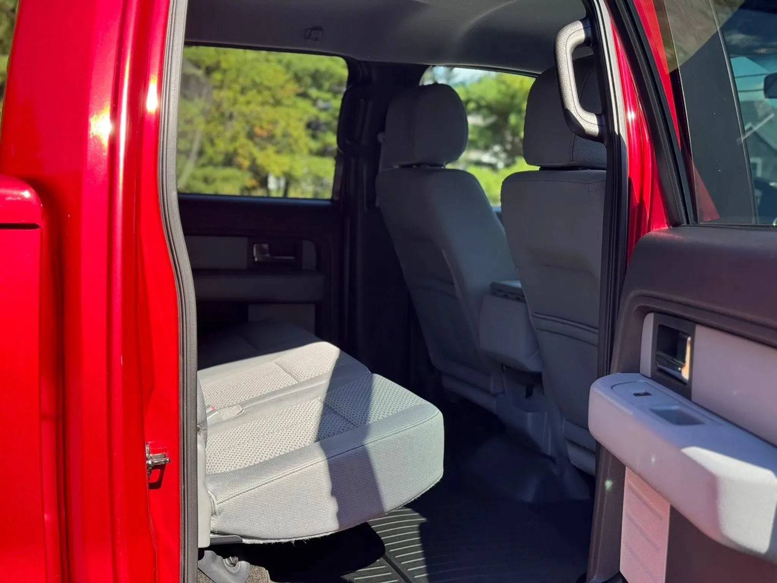Used 2012 Ford F150 XLT w/ XLT Chrome Pkg RWD image 21