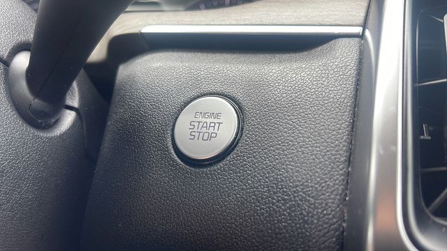 Used 2022 Kia Sorento S AWD/4WD image 23