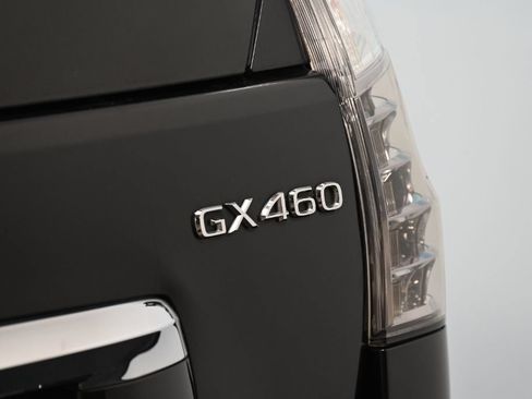 Used 2014 Lexus GX 460 w/ Premium Package AWD/4WD image 15