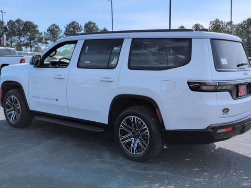 New 2026 Jeep Grand Wagoneer 4WD w/ Premium Group I image 11