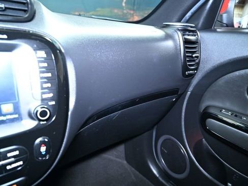 Used 2015 Kia Soul ! w/ Sun & Sound Package image 33