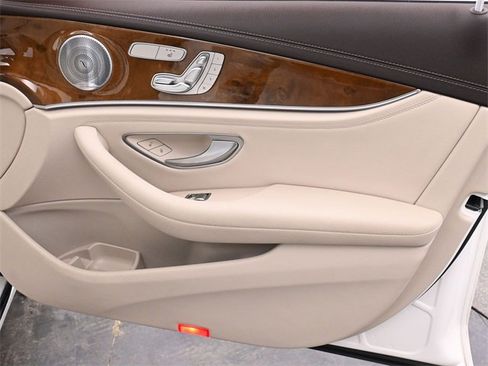 Used 2018 Mercedes-Benz E 300 4MATIC image 20