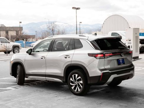 New 2026 Volkswagen Tiguan S image 2