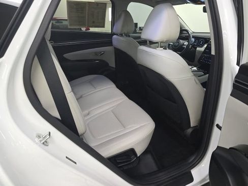 Used 2022 Hyundai Tucson Limited AWD/4WD image 9