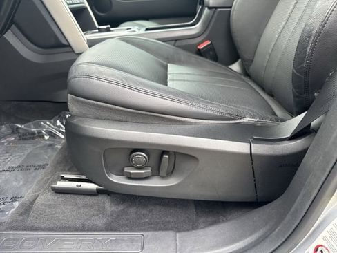Used 2017 Land Rover Discovery Sport HSE AWD/4WD image 29