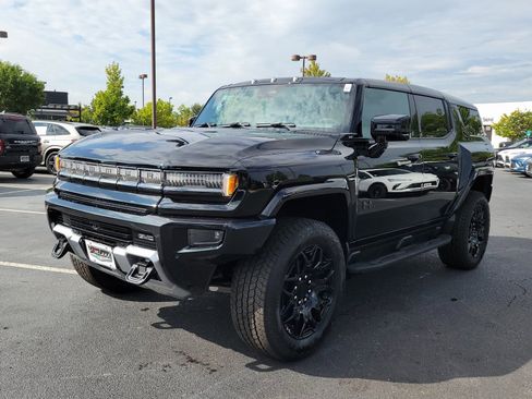 New 2026 GMC Hummer EV SUV w/ LPO, Dark Essentials Package image 4
