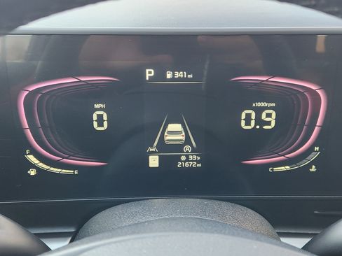 Used 2023 Kia Sportage EX image 16