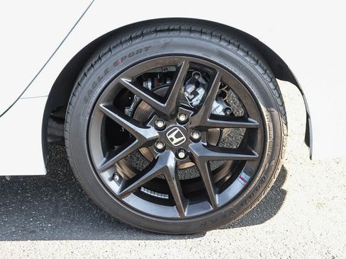 Used 2023 Honda Civic Sport image 11