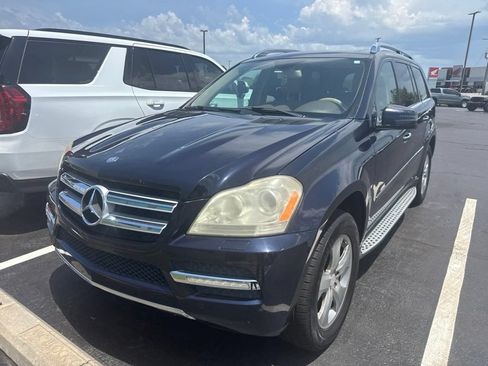Used 2011 Mercedes-Benz GL 450 4MATIC image 2