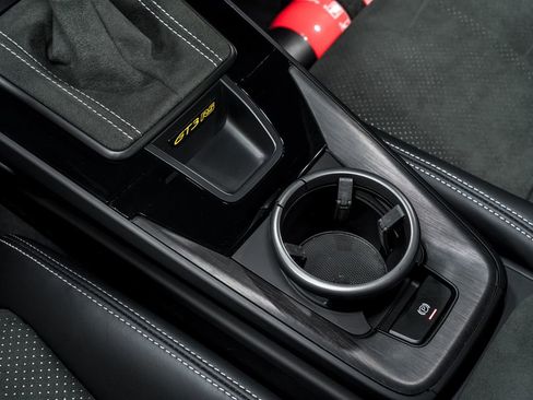 Used 2025 Porsche 911 GT3 RS image 29