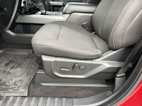 Used 2019 Ford F150 XLT w/ Equipment Group 302A Luxury AWD/4WD image 28
