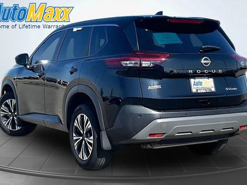 Used 2023 Nissan Rogue SV AWD/4WD image 5