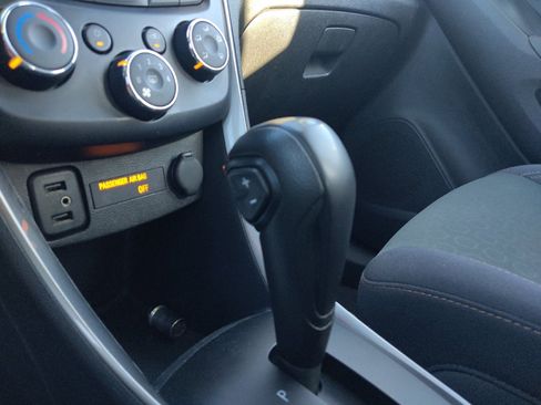 Used 2020 Chevrolet Trax LS FWD image 26