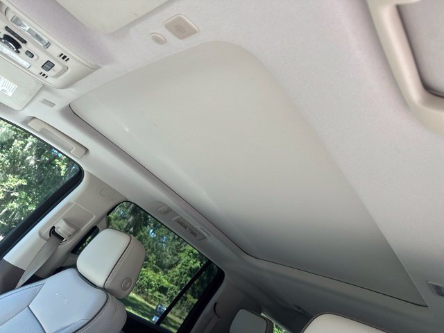 Used 2022 GMC Yukon XL Denali RWD image 14