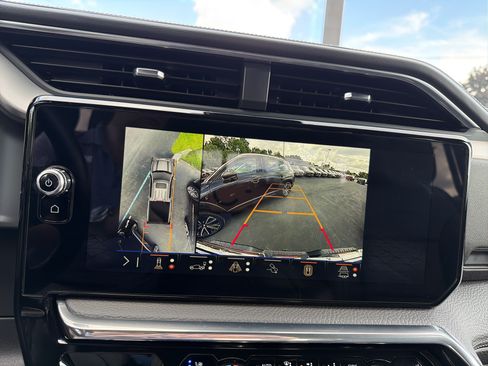 Used 2026 GMC Sierra 1500 Denali AWD/4WD image 24
