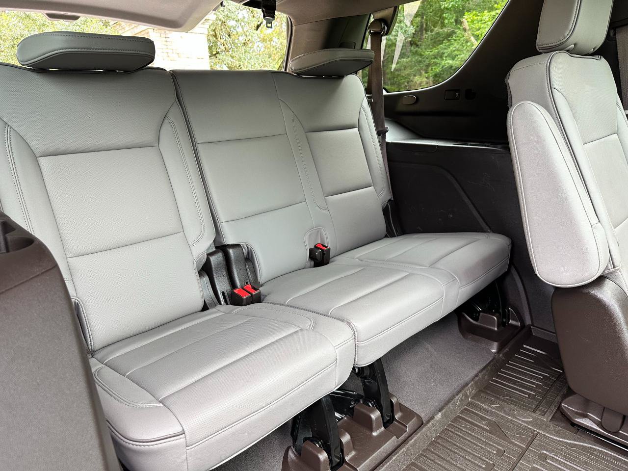 Used 2022 GMC Yukon SLT w/ SLT Premium Package RWD image 30