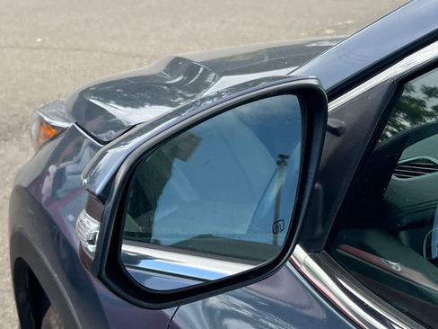 Used 2019 Toyota Highlander XLE image 8