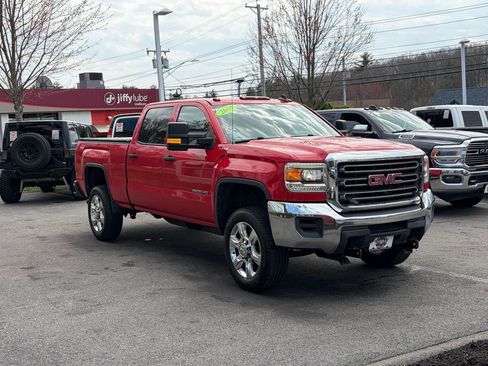Used 2016 GMC Sierra 2500 4x4 Crew Cab w/ Sierra Convenience Package image 4
