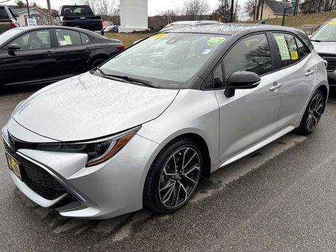 Used 2022 Toyota Corolla XSE image 3