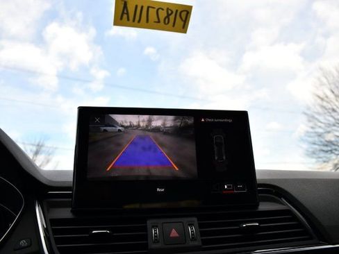 Used 2023 Audi Q5 2.0T Premium image 14