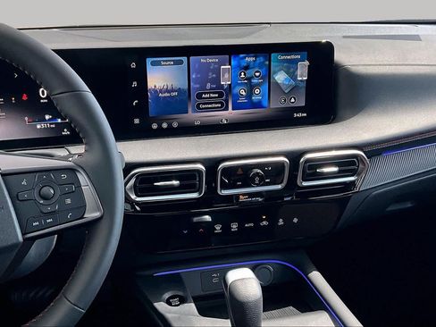 New 2026 Nissan Sentra SR w/ Floor Mat Package FWD image 6