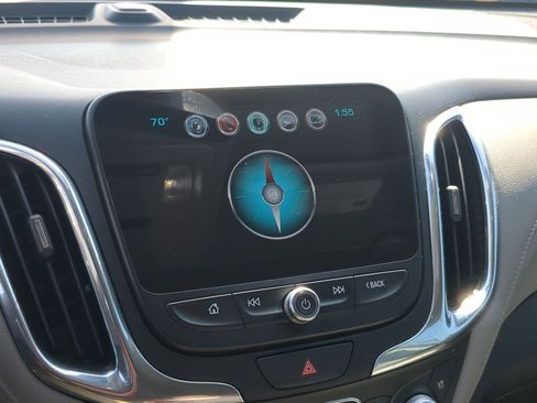 Used 2018 Chevrolet Equinox Premier image 18