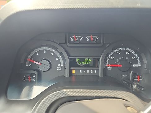 Used 2014 Ford E-250 and Econoline 250 w/ Power Group RWD image 19