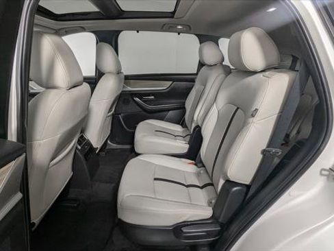 Used 2024 MAZDA CX-90 Plug-In Hybrid w/ Premium Pkg image 18