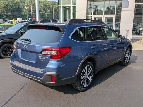 Used 2019 Subaru Outback 2.5i Limited AWD/4WD image 3