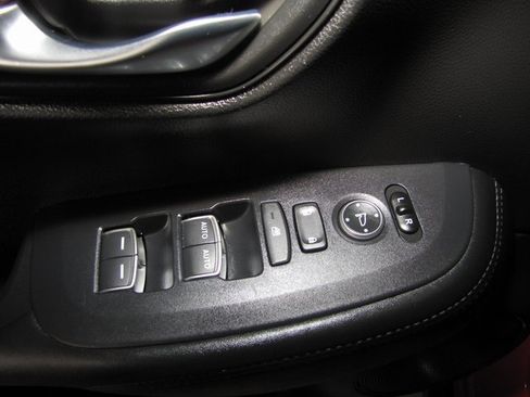 Certified 2024 Honda HR-V EX-L image 11