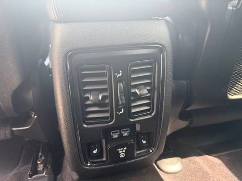 Used 2017 Dodge Durango GT w/ Premium Group AWD/4WD image 31