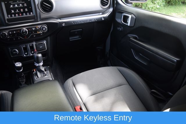 Used 2021 Jeep Wrangler Sport AWD/4WD image 14