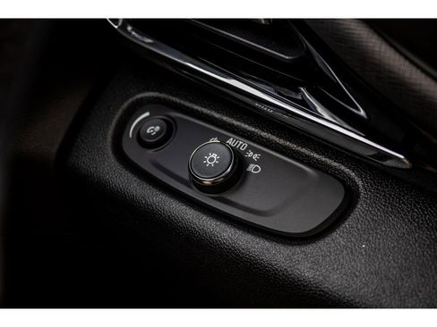 New 2025 Buick Envista Avenir image 35