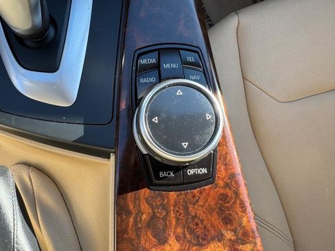 Used 2014 BMW 320i xDrive Sedan image 35