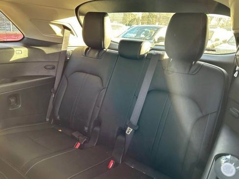 Used 2024 MAZDA CX-90 3.3 Turbo w/ Preferred Package image 11