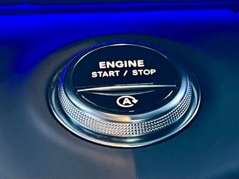 Certified 2023 Mercedes-Benz SL 63 AMG 4MATIC image 40