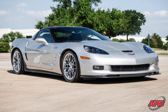 Used 2011 Chevrolet Corvette ZR1 w/ Preferred Equipment Group RWD image 9